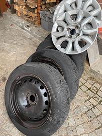 Gomme termiche+ cerchi+copricerchi  175/65/15