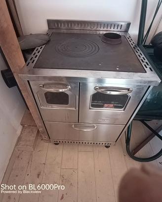 Cucina a legna Cadel in acciaio inox con forno