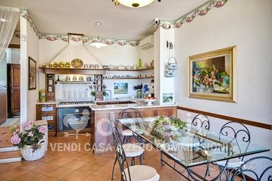 Villa Strada Valera di Sotto, 62, 43126, Parma