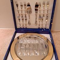 ELEGANTE SERVITO DA DOLCE. NUOVO