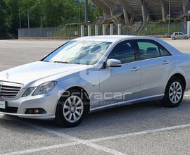 MERCEDES E 220 CDI BlueEFFICIENCY Avantgarde AMG