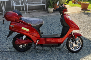 Scooter elettrico UFO Eletric Bike