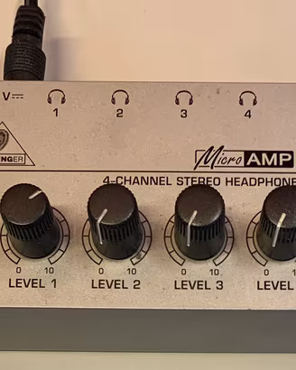 Amplificatore Cuffie Behringer MicroAmp HA400