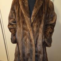 Pelliccia marrone di visone