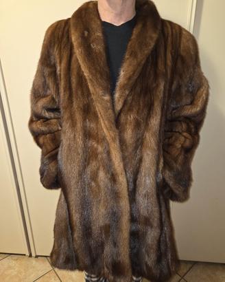 Pelliccia marrone di visone
