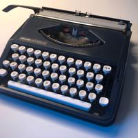 MACCHINA DA SCRIVERE OLIVETTI LETTERA 82 BRASILE
