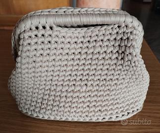 Borsa crochet fatta a mano!