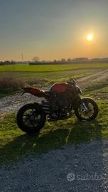MV AGUSTA BRUTALE 800R (A2)