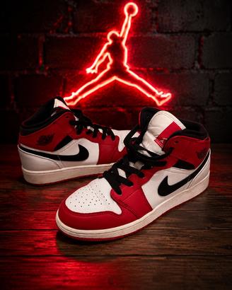 Nike Jordan 1 mid