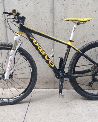 MTB AXEVO carbon 27,5