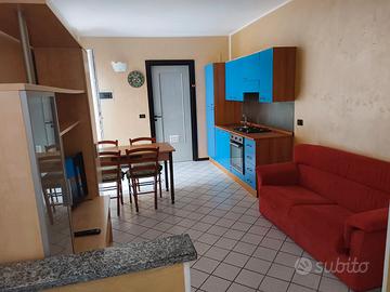 Appartamento ammobiliato luminoso