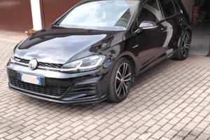 VOLKSWAGEN Golf 7ª serie - 2018