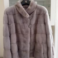 splendida pelliccia di visone grigio violet