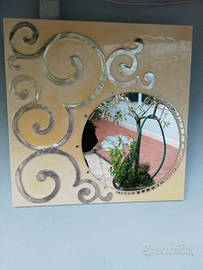 Specchio con decorazioni