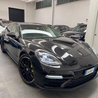 Porsche Panamera 4.0 Turbo S E-Hybrid Sport Turism