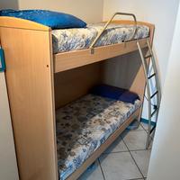 LETTO A CASTELLO, RETI A MOLLE, CON MATERASSI