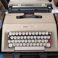 macchina da scrivere Olivetti 35