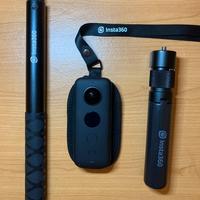 Insta 360 X + Bastone 1.5m + 3piede