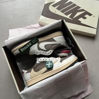 Nike air jordan 1 low travis scott reverse mocha