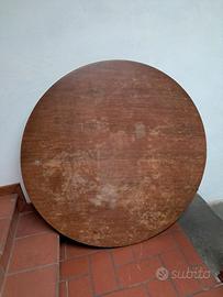 Tavolo in noce con base da restaurare