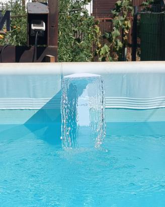 fontana cascata piscina