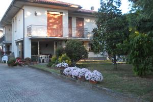 Villetta indipendente sulle colline dozzesi