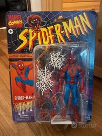 Action figure Spider-Man con ragnatele