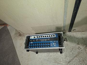 Mixer Digitale Soundcraft Ui24R con Flight Case