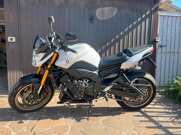 Yamaha - FZ8