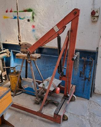 Attrezzatura da officina meccanica