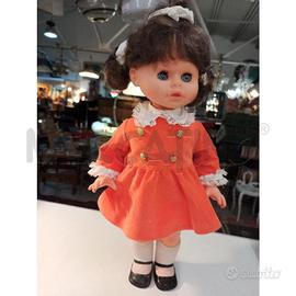 BAMBOLA VINTAGE VESTITO ARANCIO A BATTERIA H45