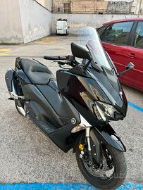 Yamaha tmax 530