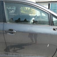 Portiera laterale anteriore destra SUBARU TREZIA