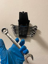 Set chiavi a cricchetto di ferro nuovo