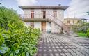 samarate-villa-bifamiliare-con-terrenno-annesso