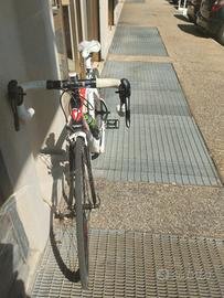bici da corsa Pinarello fp2 carbonio 