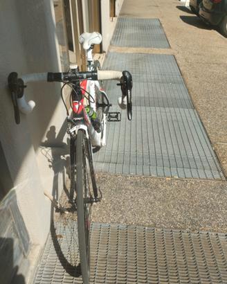 bici da corsa Pinarello fp2 carbonio 
