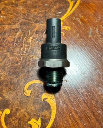 Bosch sensore pressione carburante 0261002504