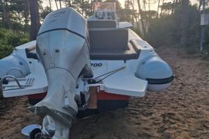 Gommone 7 metri anno 2019, con honda 225 cavalli