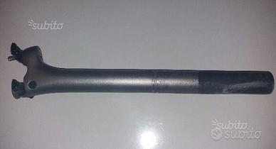 Reggisella argento opaco in carbonio