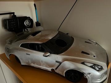 Auto radiocomandata a scoppio Nissan GT-R – comple