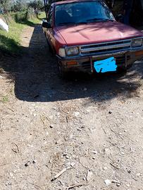 Autocarro toyota hilux