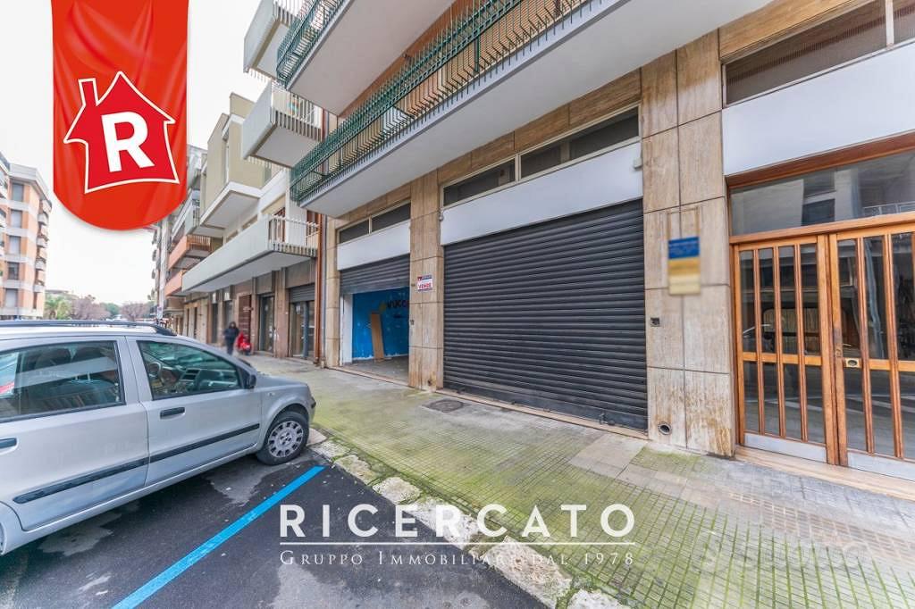 Immobile di 200 m² con più di 5 locali a Lecce