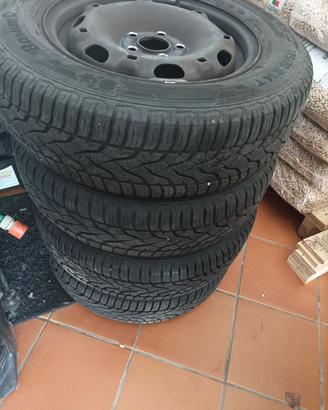 Gomme quattro stagioni 175/70 R14 T