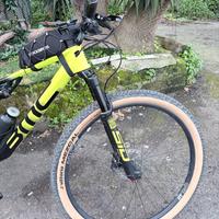Bmc  full carbon mountain bike  fourstroke 01