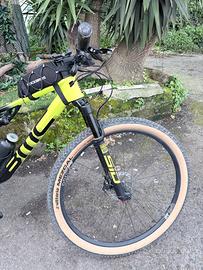 Bmc  full carbon mountain bike  fourstroke 01