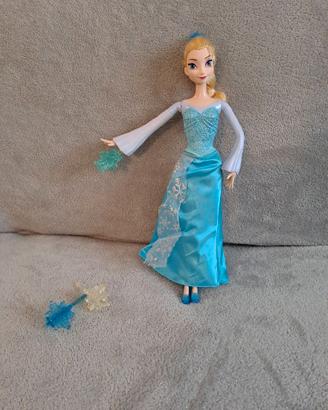 Bambola ELSA con lancio dardi di ghiaccio
