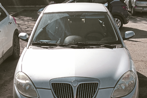 Lancia Ypsilon 1.2 Argento