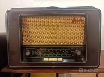 Radio giradischi Phonola modernariato