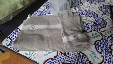 Set composto da guanti taglia L  e sciarpa Puma